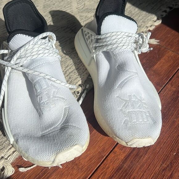 Pharrell Human Adidas Shoes ALL WHITE - Comes with Black Laces and Original Box - Picture 8 of 8